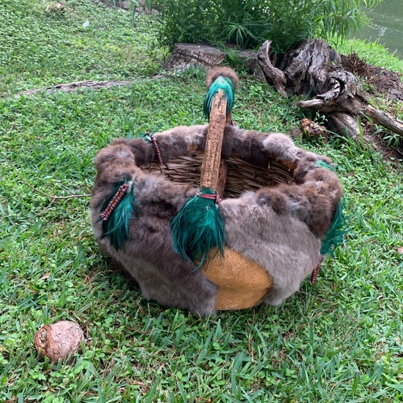 Native American Basket w/fur, feathers, metal concho on leather beaded straps. - Picture 10 of 13